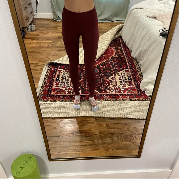 ❌SOLD❌ Lululemon full length leggings - 6 - Picture 5 of 5